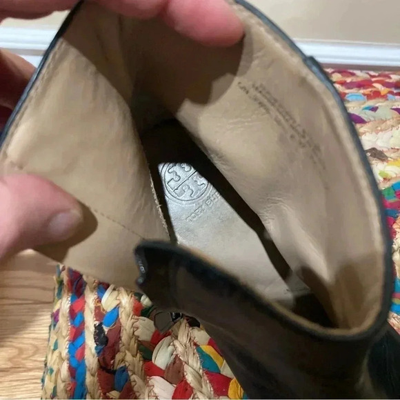 Tory Burch black leather heel  ankle boots - Picture 5 of 7